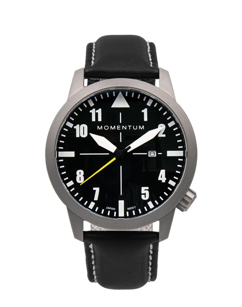 Momentum Fieldwalker Q [44mm] with black leather strap photo