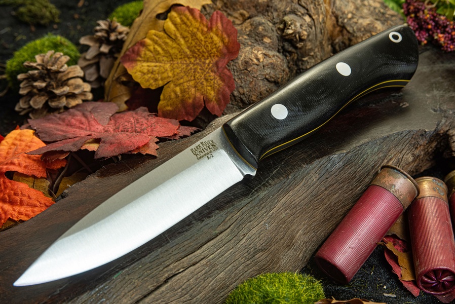 Barkriver Knives Aurora A2 Black Canvas Yellow Liner photo