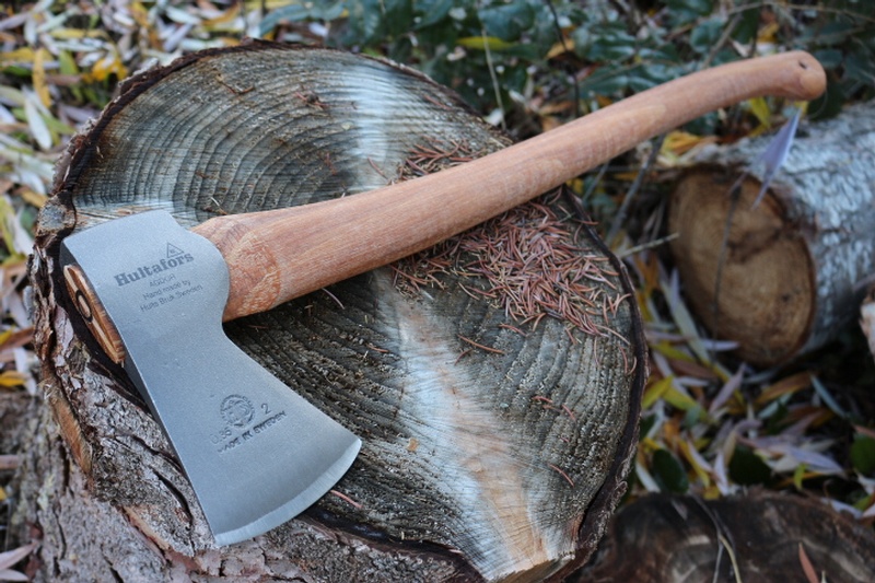Hultafors Woodsmans Axe 2LB photo